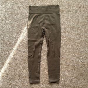Light khaki Leggings size M